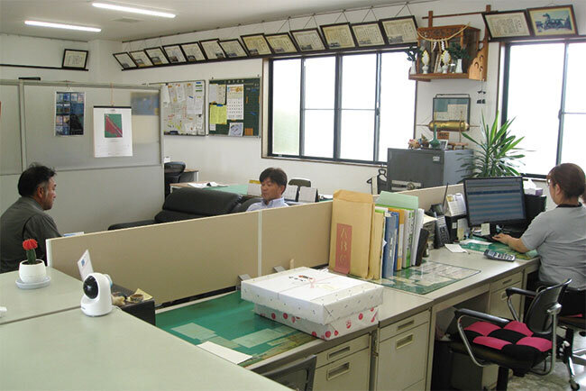 児島工業のオフィスの様子